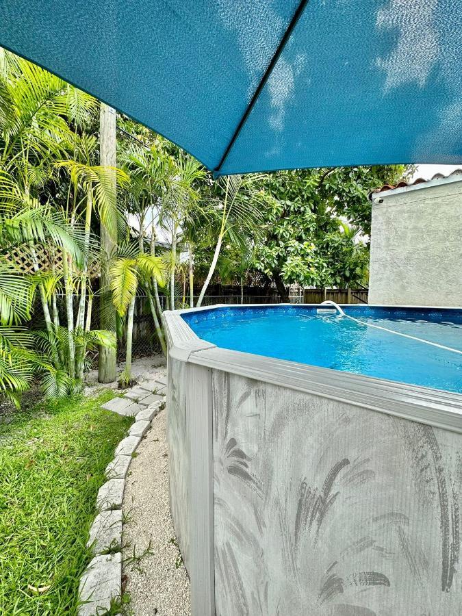 Discover Serenity In This Tranquil Miami Home Exterior photo